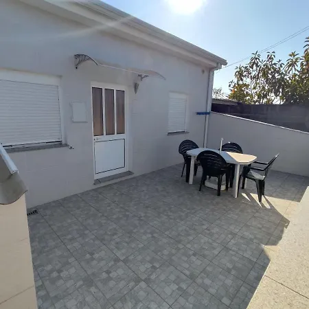 Casa De E Fins De Semana, 5